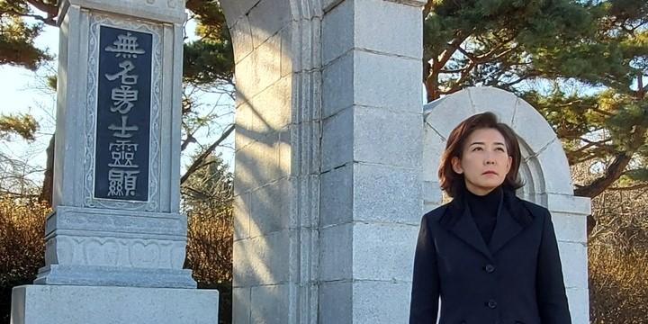 윤핵관과 날세우는 나경원, 친윤계 융단폭격에도 믿는 구석은 지지율