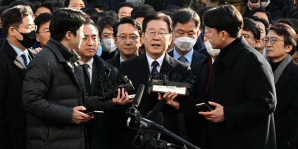 이재명 사법리스크 현실화, 목소리 커지는 민주당 내 비이재명계