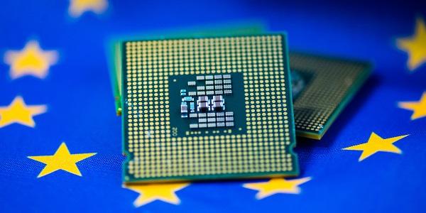 [삼성의 라이벌] 삼성전자 유럽 반도체공장 지을까, 인텔 빠르게 기회 선점
