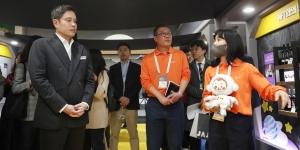 정용진 이마트24 상품전시회 방문, 