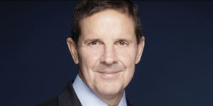 한화큐셀, 북미법인 대관 총괄로 바이든 대통령 의원 시절 비서실장 영입