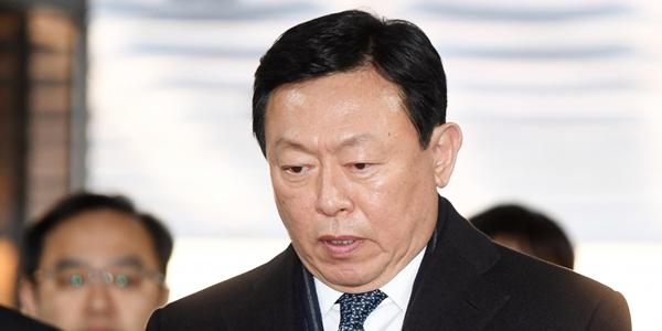 신동빈 한국 유니클로 등기이사 사임, 후임은 롯데지주 상무 임종욱
