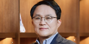 SK아이이테크놀로지 흑자 기대감, 김철중 '미래투자' 발걸음 가벼워진다