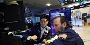 뉴욕증시 5월 연준 금리인상 가능성에 하락, 국제유가는 상승 