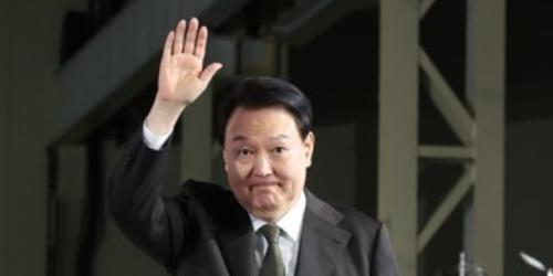 [국민리서치·에이스리서치] 윤석열 지지율 35.9%, 총선 정권견제론 과반