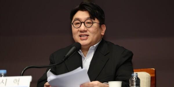 하이브에도 매력적인 중국 음악시장, 방시혁 8년 만에 중국인 멤버 발탁하나