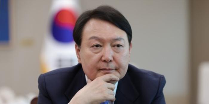 윤석열, 미국 방문 앞두고 우크라니아 조건부 무기 지원 가능성 내비쳐
