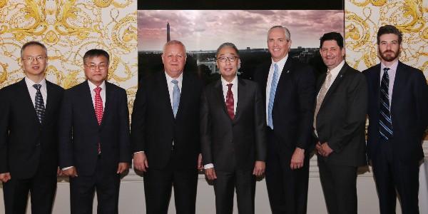두산에너빌리티 미국서 소형모듈원자로 입지 다져, 박지원 교류 참여 