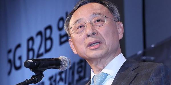 대법원 “KT 전 회장 황창규 ‘정치자금 쪼개기 후원’ 불기소 타당”