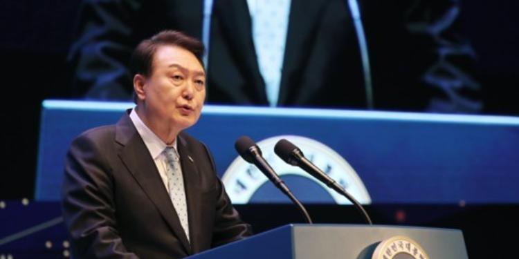 [한국갤럽] 윤석열 지지율 30%대 중반, 한일 정상회담 성과 없었다 49%