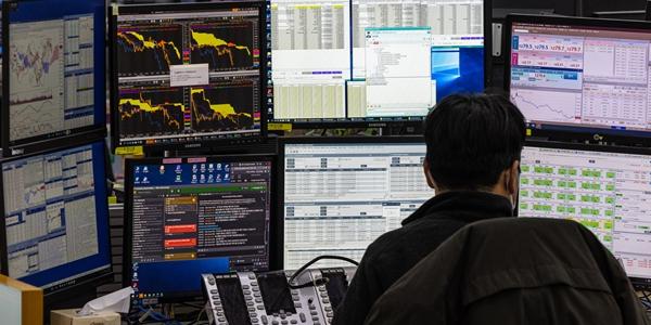 코스피 외국인 기관 매수에 장중 2500선 눈앞, LG엔솔 포함 2차전지주 강세