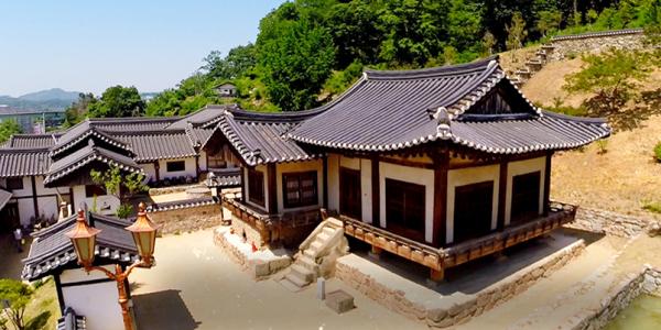 [풍수지리와 경제] 덕으로 신망얻은 고성 이씨와 400년 역사 종택 임청각 (1)