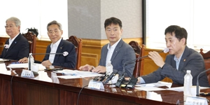 상생금융도 공개 경쟁시대, 4대 금융지주 회장 사회공헌 부담 더 커진다