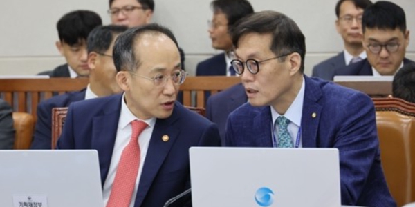 [<font color='#949494'>긴축종료</font> 분수령] 부채 역습에 경기침체 그늘, 한은 금리 선택지 줄어든다