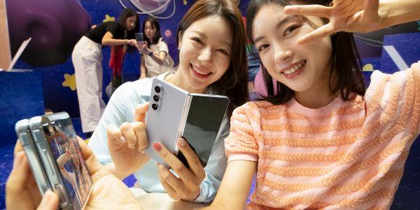 삼성전자 갤럭시Z플립5 공시지원금 최대 65만 원, KT가 가장 많이 준다