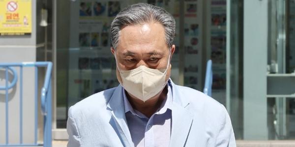 검찰 새마을금고중앙회장 박차훈 불구속 기소, 2억6천만 원 금품수수 혐의