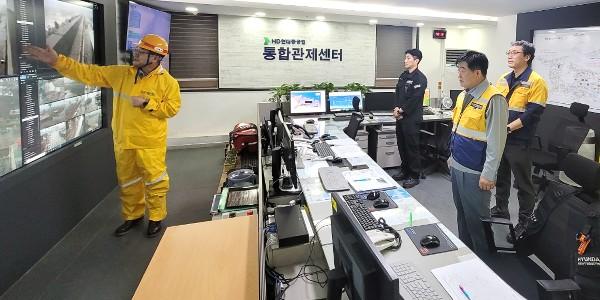 HD현대 회장 권오갑 울산에서 태풍 현장 지휘, “끝까지 경각심 유지”