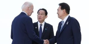 하나증권 “한미일 정상회담 안보 강화 기대감, 방산주 반도체주 주목”