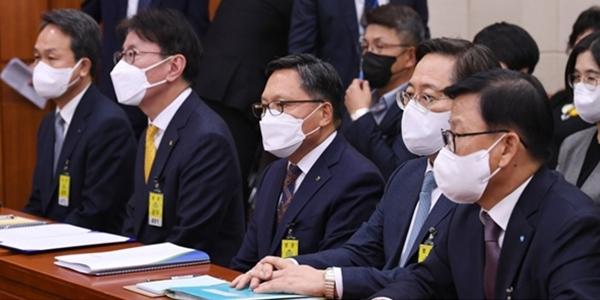 [데스크리포트 9월] 금융사고 막기 위한 내부통제 강화, ‘일벌백계’는 기본이다
