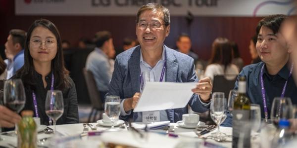 LG화학 연구개발 인재 확보 나서, 신학철 “미국 전지소재 시장 선도”