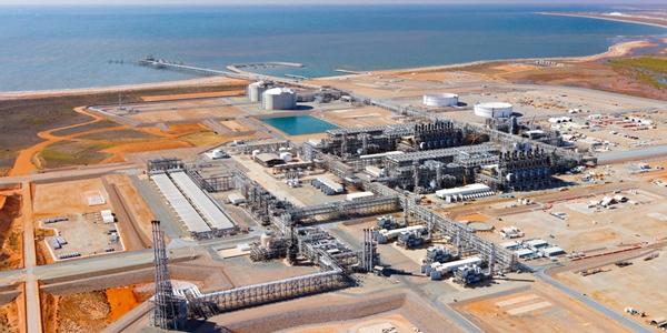 호주 LNG 노조 24시간 파업 돌입, 한중일 LNG 가격인상으로 불똥 튀나 