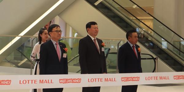 [현장] 하노이 롯데몰 개장, 담담한 표정 신동빈 