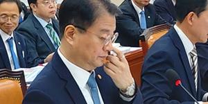 이용우, 정무위 국감서 "산은이 아시아나항공 대한항공 이사회에 합병 강요"