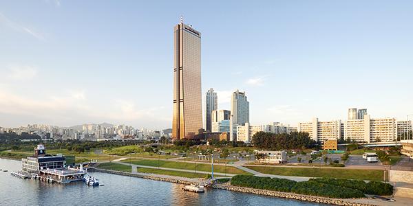 63스퀘어 테크노플렉스 네이버1784, 지역 랜드마크 된 사옥들