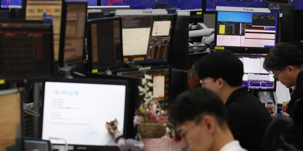 코스피 기관 외국인 순매수 속 장중 2430선 강세, 코스닥은 800선 내림세