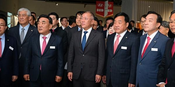 현대차 울산 전기차공장 '첫 삽', 정의선 