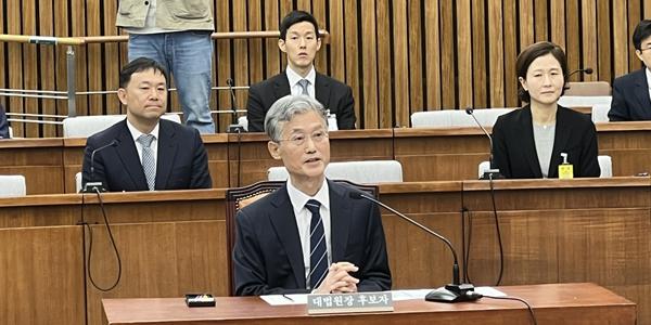 여야 모두에서 덕담 들은 대법원장 후보 조희대 