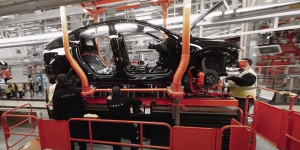 독일 금속노조 '테슬라 겨냥 연대파업' 거절, 