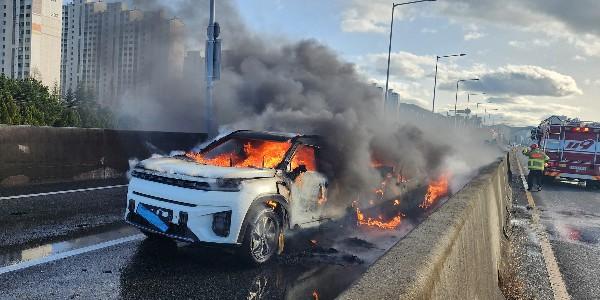 KG모빌리티 “불났던 토레스 EVX의 LFP배터리 손상 미미, 안전성 입증”