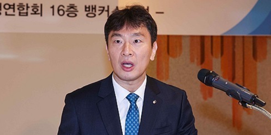 금감원장 <a href='https://www.businesspost.co.kr/BP?command=article_view&num=317426' class='human_link' style='text-decoration:underline' target='_blank'>이복현</a> 태영그룹 지원 뜻, "기업 살리려는 채무자 의지 확인 먼저" 