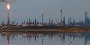 국제유가 하락, 중동 불안 지속에도 사우디 원유 가격 인하한 영향