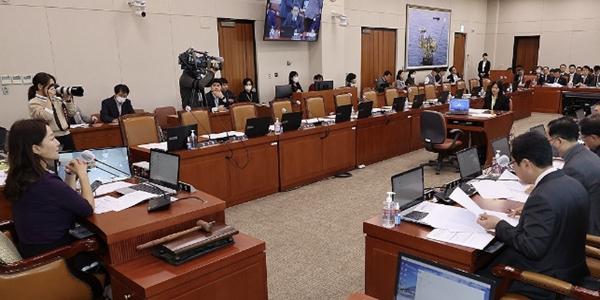 [반도체 클러스터 전력 대점검] ‘화장실 없는 아파트’ 원전, 꽉 막힌 방폐장 확보