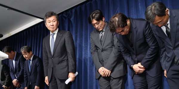 축구대표팀 감독 클린스만 무능·무책임 논란 속 1년 만에 경질, '역대 최단명'