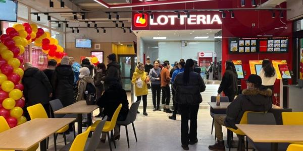 롯데리아, 몽골 수도 울란바토르 대형 쇼핑몰 노민플라자에 5호점 열어