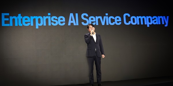 SK C&C 기업용 AI서비스 '솔루어' 출시, 윤풍영 "세계적 AI 서비스 기업 도약"