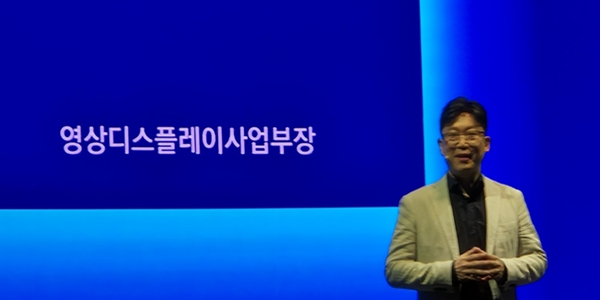 삼성전자 용석우-LG전자 박형세, 올해 TV 경쟁 키워드는 '인공지능'
