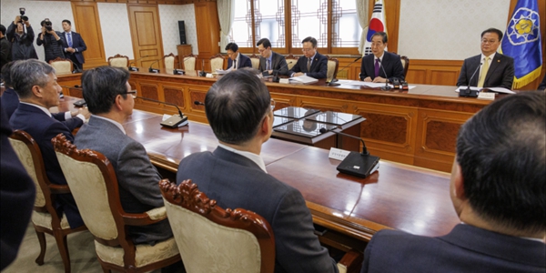 한덕수, 5대 병원장 만나 “의료계 대화체 구성에 역할해 달라” 당부