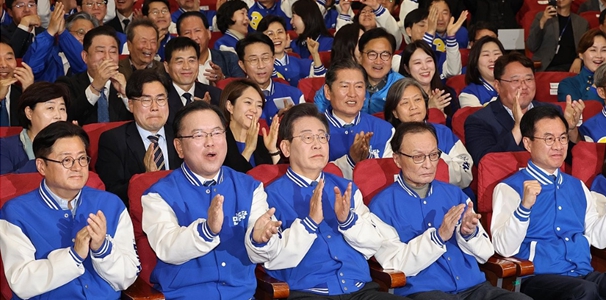 [출구조사] 충청 대전 세종에서 민주당 우세, 강원은 국힘 우위 속 경합