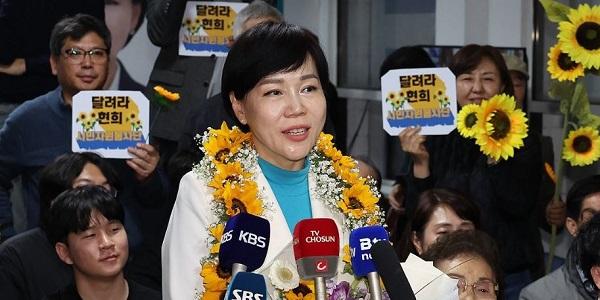'반윤석열 투사' 전현희 국회 복귀, 서울 강남북 넘나든 3선 중진 무게 갖춰 