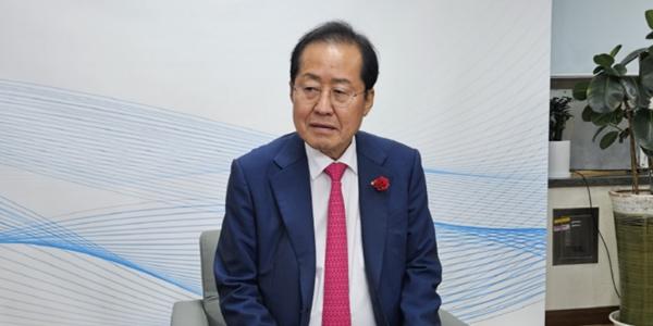 [8일 오!정말] 홍준표 “집권여당이 비대위 3번? 안분지족하고 전당대회 열라”