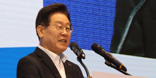 이재명 “현재는 노무현 없는 노무현의 시대, 노무현 정신으로 함께 하겠다”