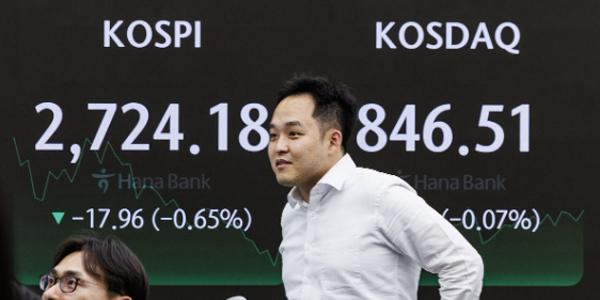 코스피 기관 외국인 동반 매도세에 하락 마감, 코스닥도 840선 약세