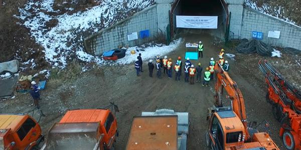 미국 AI 열풍에 반도체용 텅스텐 몸값 오른다, 중국산 대체할 한국 광산 주목