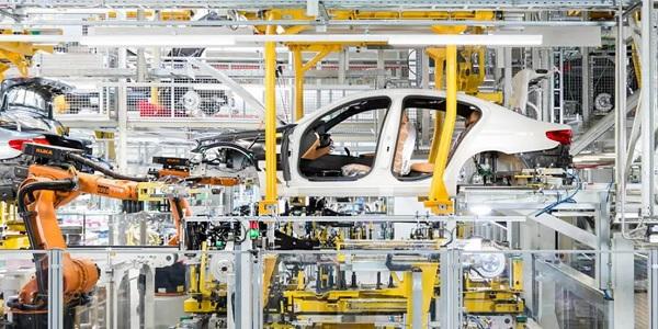 중국 전기차 유럽 생산 위해 마그나슈타이어 손 잡나, 관세 인상에 선제적 대응