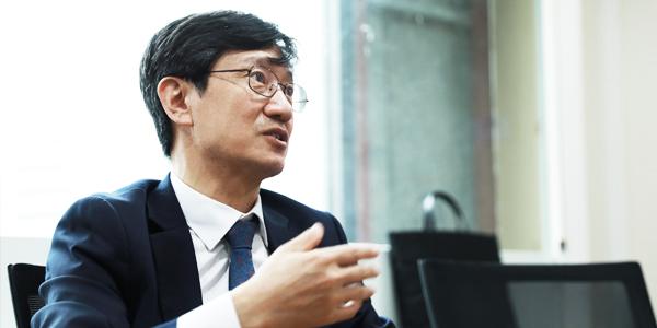 [플라스틱 순환경제] 이창흠 환경부 기후탄소정책실장 “순환경제는 생존전략, 국제플라스틱협약 성사에 최선”