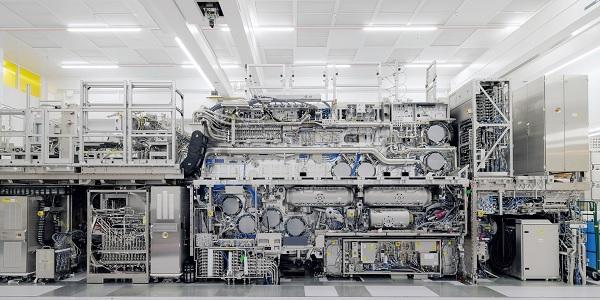 TSMC 연내 ASML '하이NA' 반도체 장비 도입, 파운드리 기술 리더십 지키기 